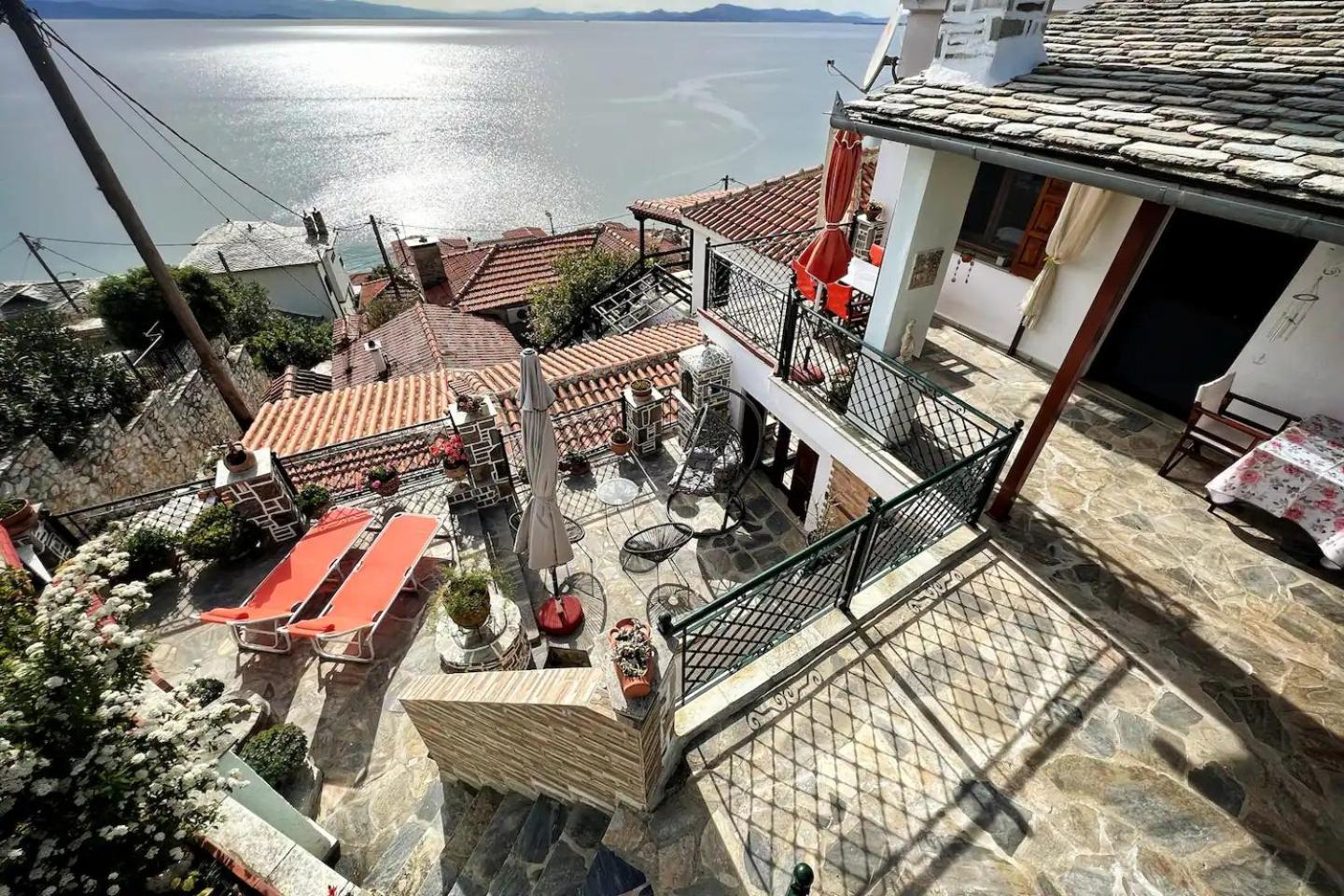 The Pagasetic Balcony - Magestic Sea Cottage Golos Dış mekan fotoğraf